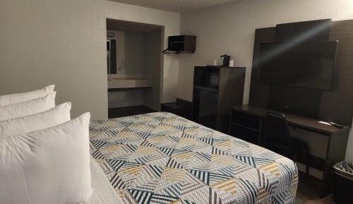 King Room - Non-Smoking