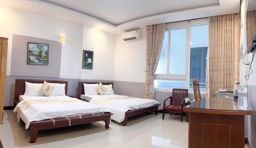 Quadruple Room with Private Bathroom