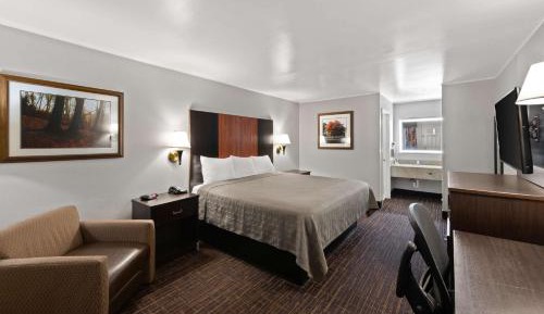 King Room - Non-Smoking