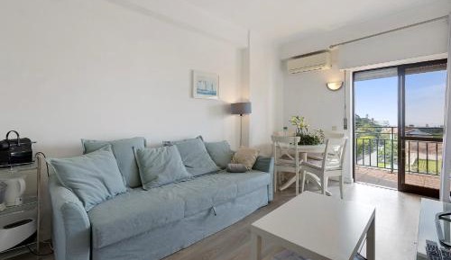Superior One-Bedroom Apartment with Balcony