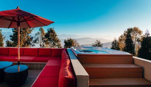 Presidential Suite with Private Jacuzzi