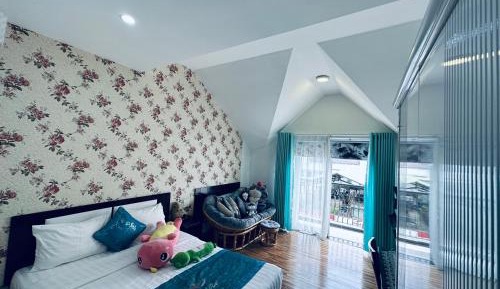 King Room with Balcony