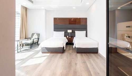 One Bedroom Suite Twin Sea View