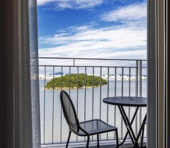 Deluxe King with Terrace (Ocean View)