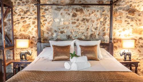 Deluxe Family Suite
