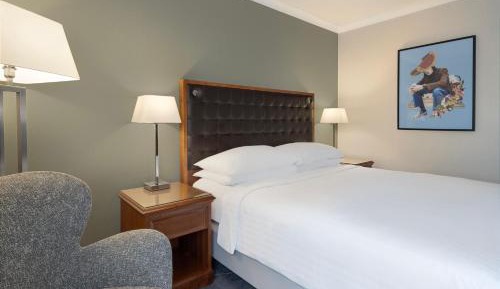 Superior King Room