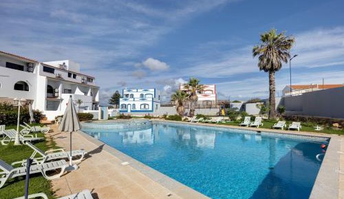 Superior One-Bedroom Apartment with Balcony