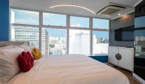 Signature Two Bedroom Penthouse Duplex