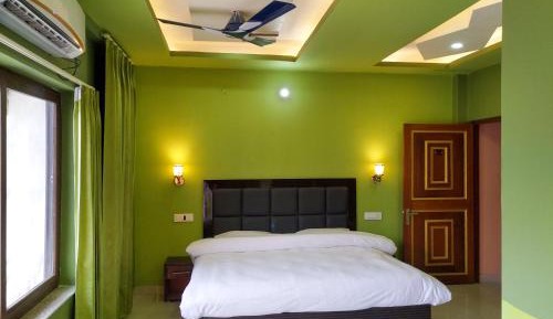 Double Room with Balcony (2 Adults + 1 Child)