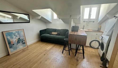 Studio Apartment