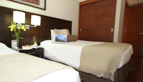 Twin Room with Two Queen Beds