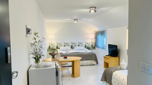 Large Twin Room
