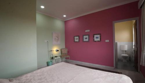 Deluxe Double Room with Shower