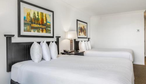 Resort Side Double Queen Room