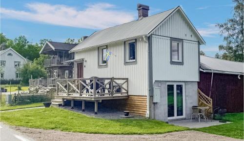 One-Bedroom Holiday Home