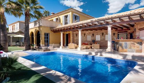 Deluxe Villa