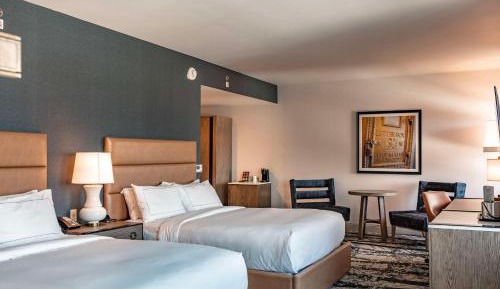 Deluxe Queen Room with Two Queen Beds