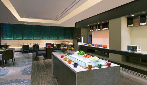 Sheraton Club- King Bed - Lounge access with 02hrs happy hours