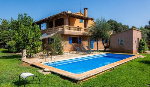 Villa with Garden View