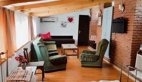 Deluxe King Studio
