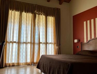 Deluxe Double or Twin Room with Lake View