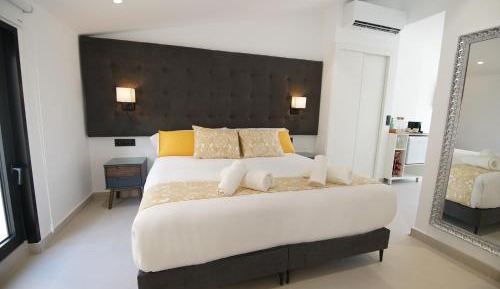 Superior King Suite