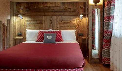 Suite with Spa Access