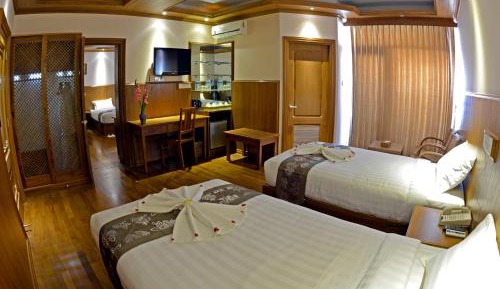 Deluxe Quadruple Room