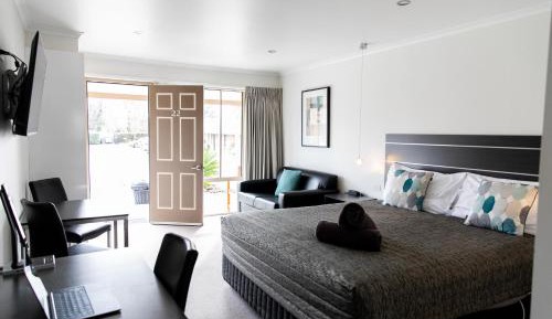 King Room with Garden View