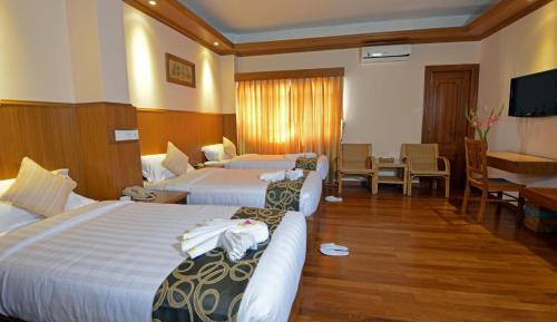 Deluxe Triple Room