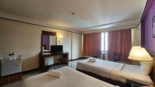 Standard Twin Room