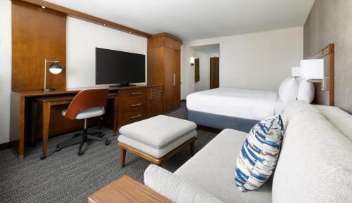 King Room with Sofa Bed