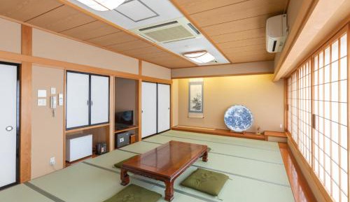 Japanese-Style Room