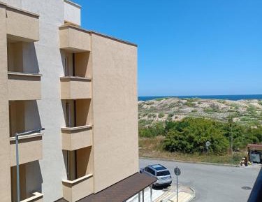 One-Bedroom Apartment with Balcony and Sea View