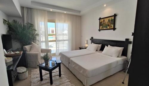 Double or Twin Room with Garden View