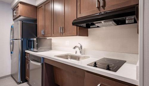 King Studio Suite - Mobility Access/Non-Smoking
