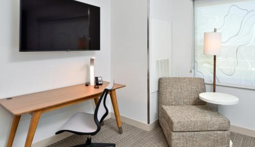 Standard  Guest Room  with  King Bed