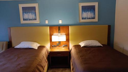 Double Room with Two Double Beds - Smoking