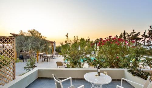 Triple Room with Pool View