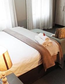 Deluxe King Suite