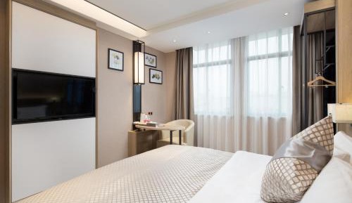 Elegant Double Room 