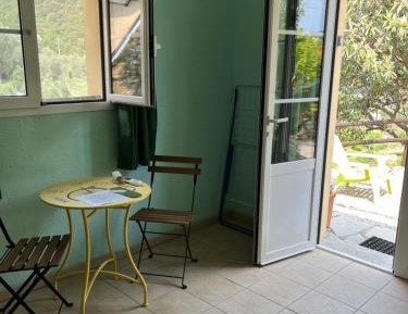 Triple Room with Garden View