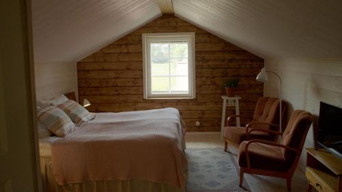 Large Double or Twin Room