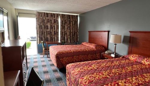 Standard Queen Room