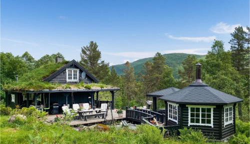 Three-Bedroom Holiday Home 