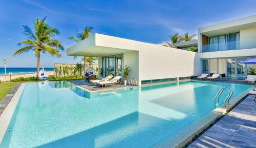 Villa - Beach Front