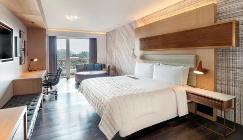 Vista Family Studio - 15 percent discount on Food and Soft Beverages in the Restaurant 