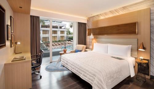Classic Pool View Room with King bed - Complimentary beer/mocktail of the day on arrival
