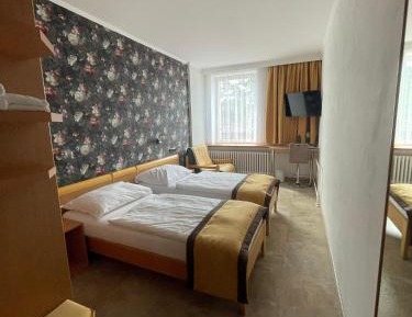 Double or Twin Room with Extra Bed