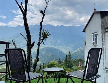 Quadruple Room with Mountain View